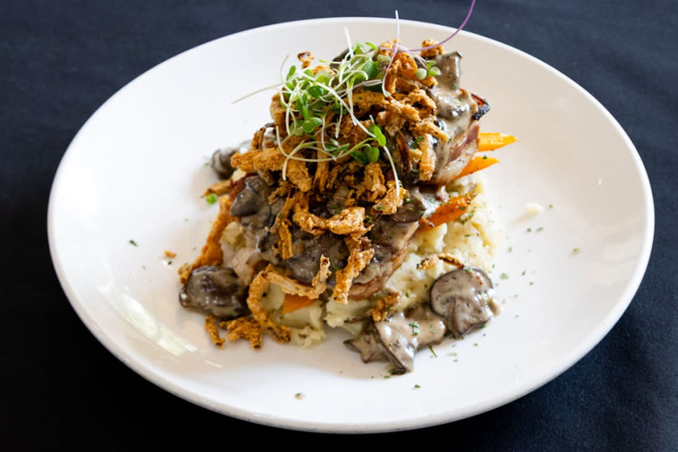 Farmhouse Restaurant meatloaf