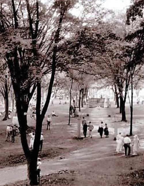 Rose Island walkway 1920s