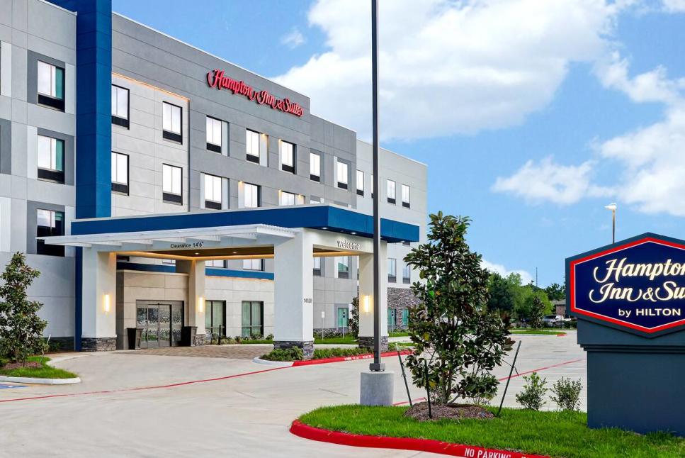 Hampton Inn & Suites Houston East Beltway 8