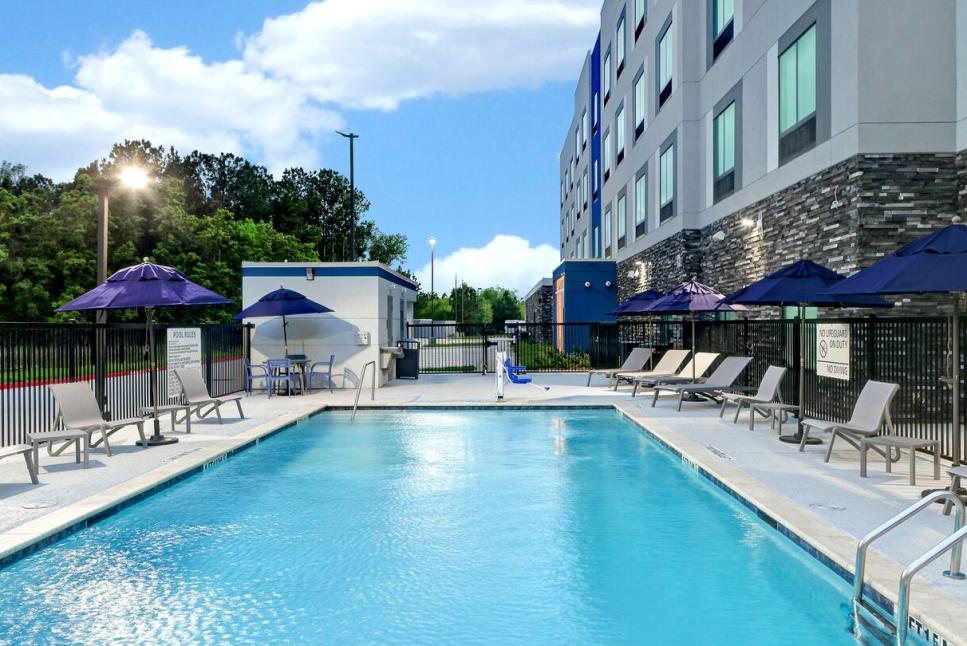 Hampton Inn & Suites Houston East Beltway 8