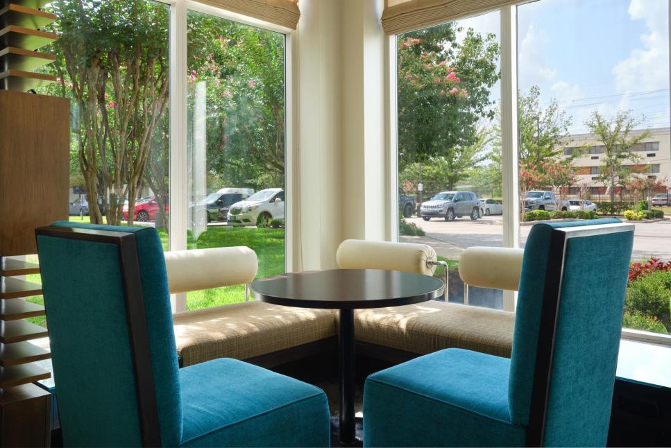 Sitting Area-Lobby