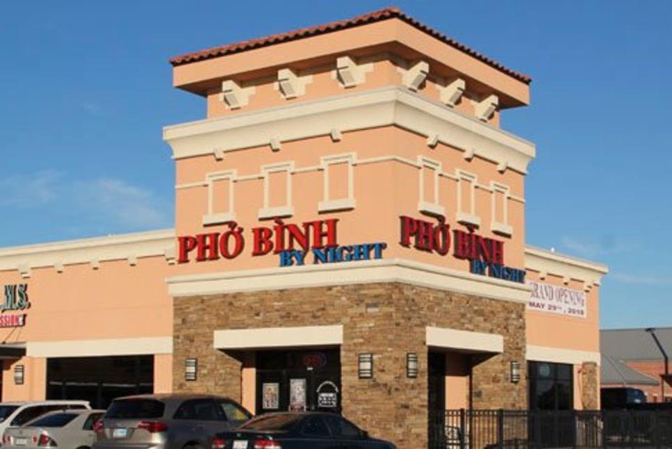 Pho Binh by Night