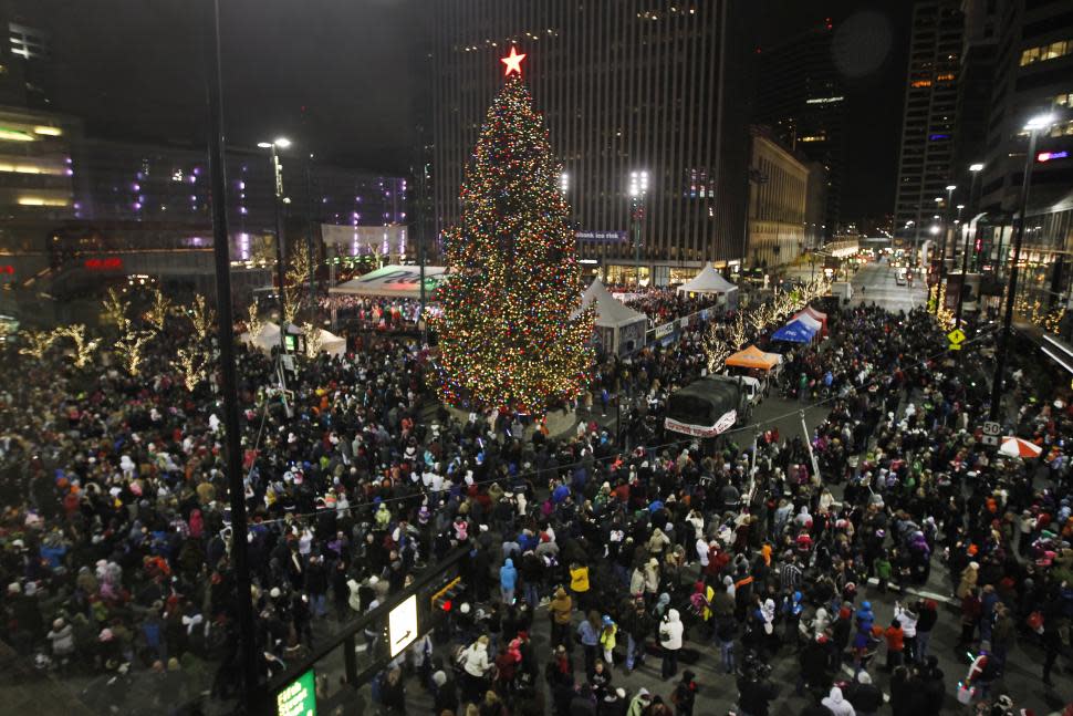 Macy's Light Up the Square (photo: Jeff Swinger)