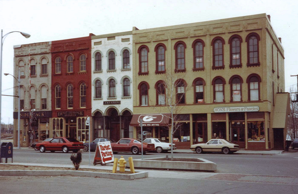 Depot Town, 1982