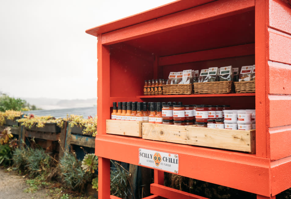 IOS Nav Landscape Large - Blog - Meet the islands producers - Scilly Chilli honesty stall with view 952x650