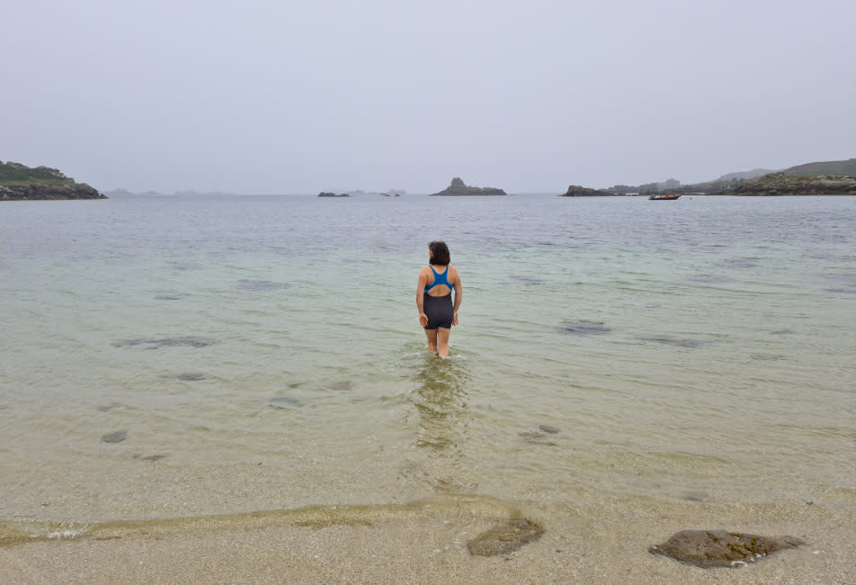 Ruth Eggins autumn swimming off Bryher
