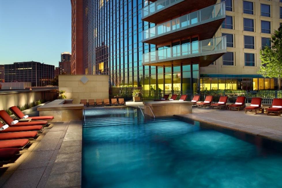 Omni Fort Worth Pool