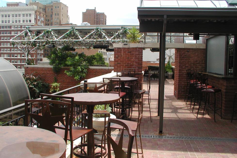 Outdoor Dining, Reata's Rooftop