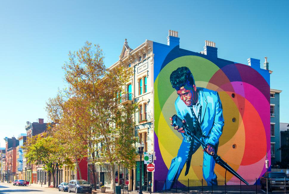 James Brown ArtWorks Mural (photo: CincinnatiUSA.com)