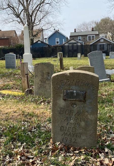 A grave stone marked Joseph R. Brown in Brewer Hill Cemetery.