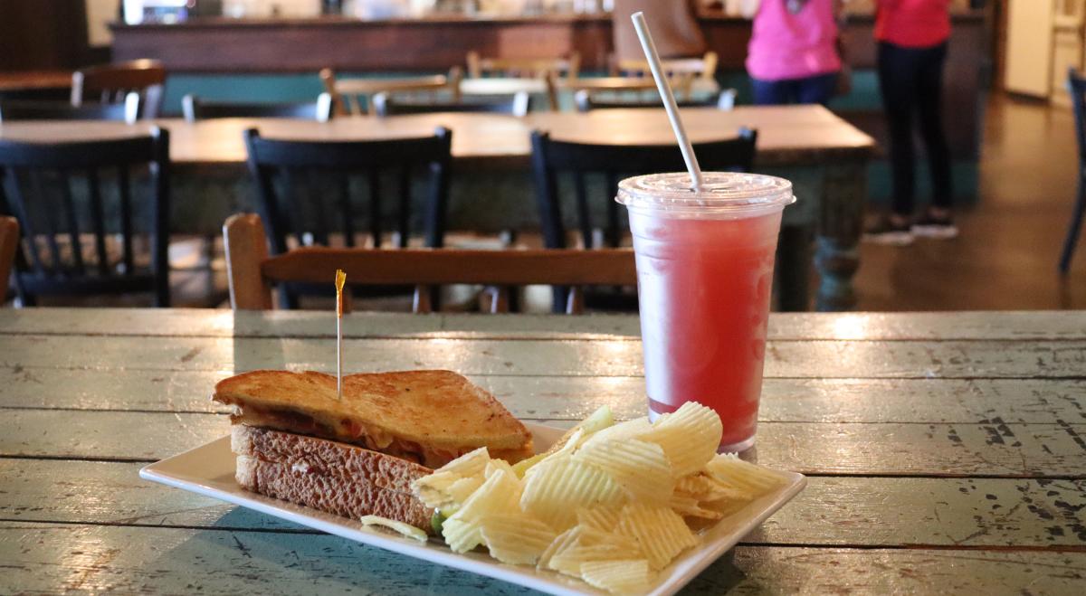 Grilled cheese and chips