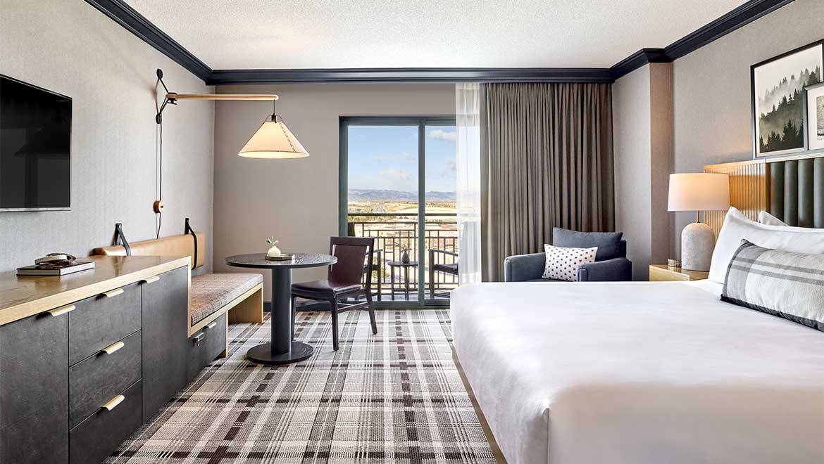 Omni Interlocken Room