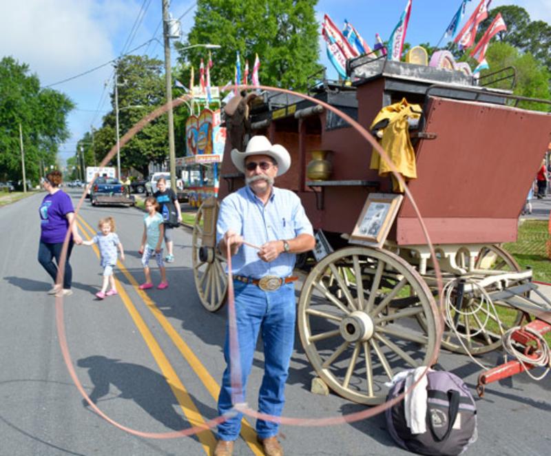 Antique Stage Coach and Rope Tricks | Pitt County Fair