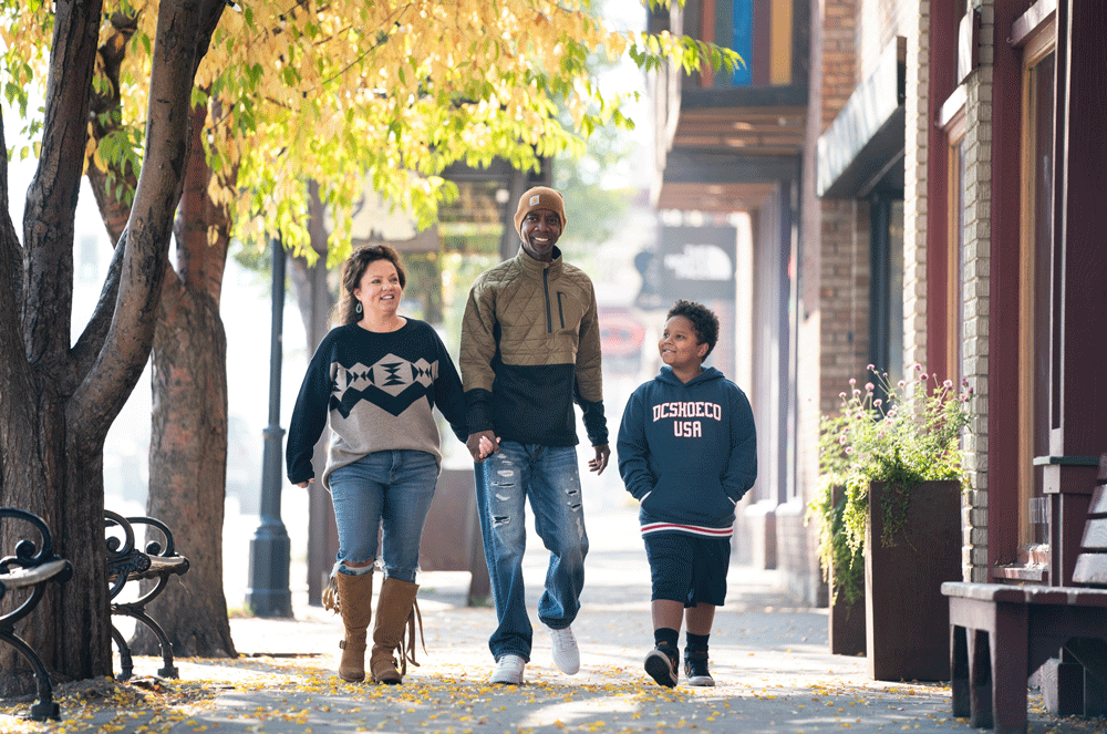 Shopping on Lincoln Ave. in the Fall