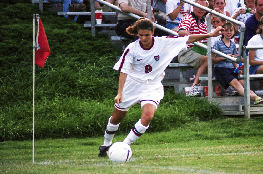 Mia_Hamm_1995_001_stl - Credit: JohnMaxmena2, Wikipedia