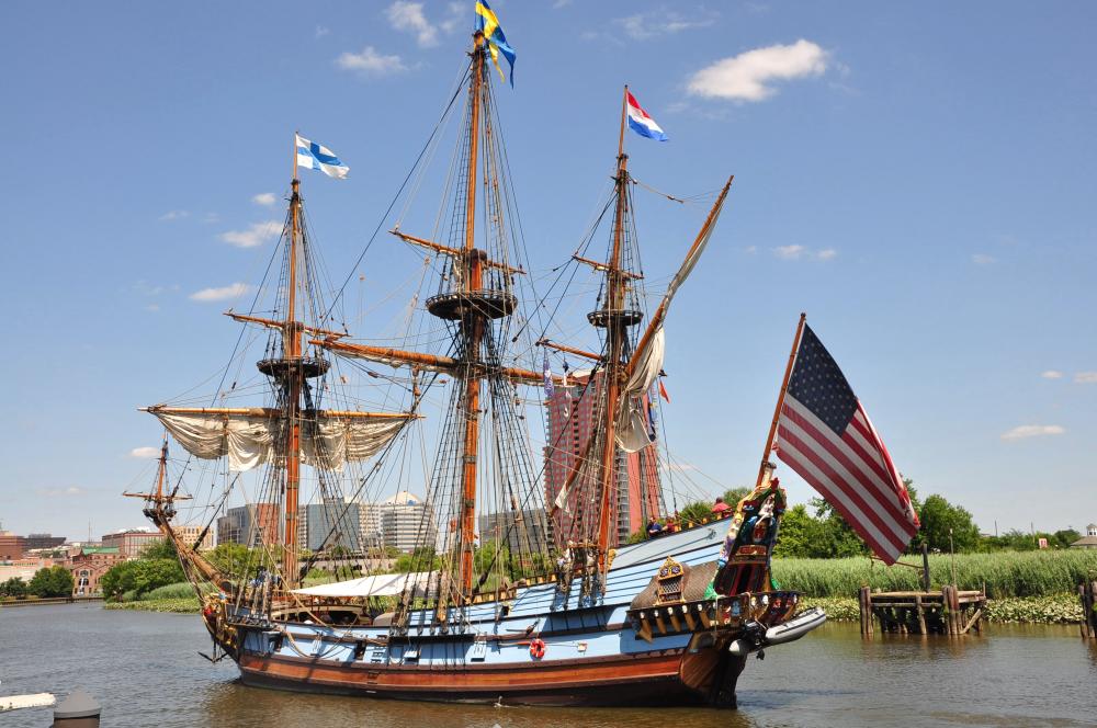 Kalmar Nyckel Sails Up