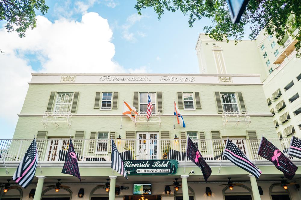 Riverside Hotel
