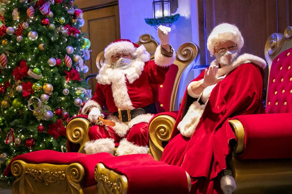 Santa and Mrs. Claus at the Grand Geneva Resort