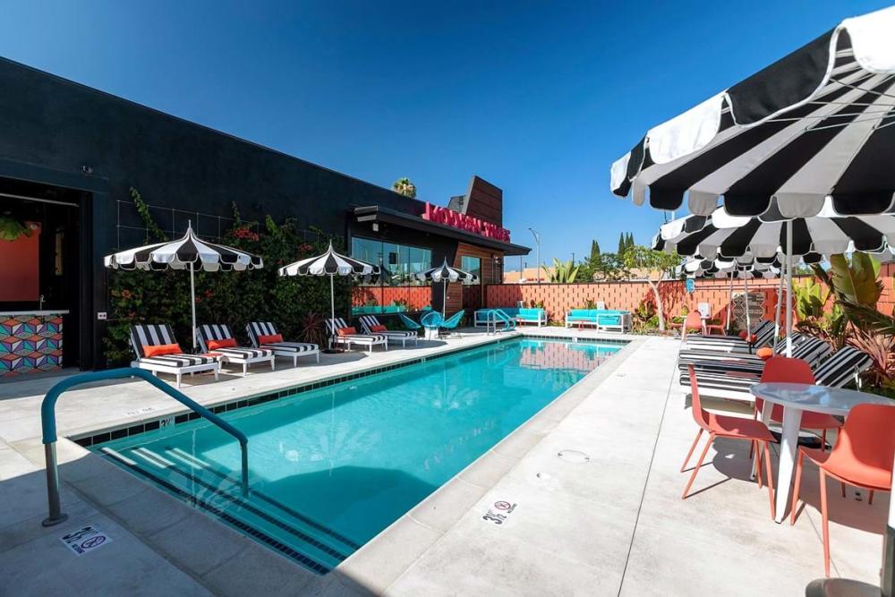 Modern Times Leisuretown pool