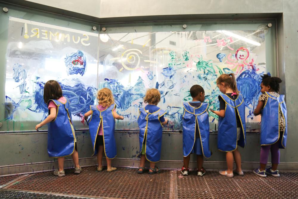 Children playing at Thinkery museum in austin texas