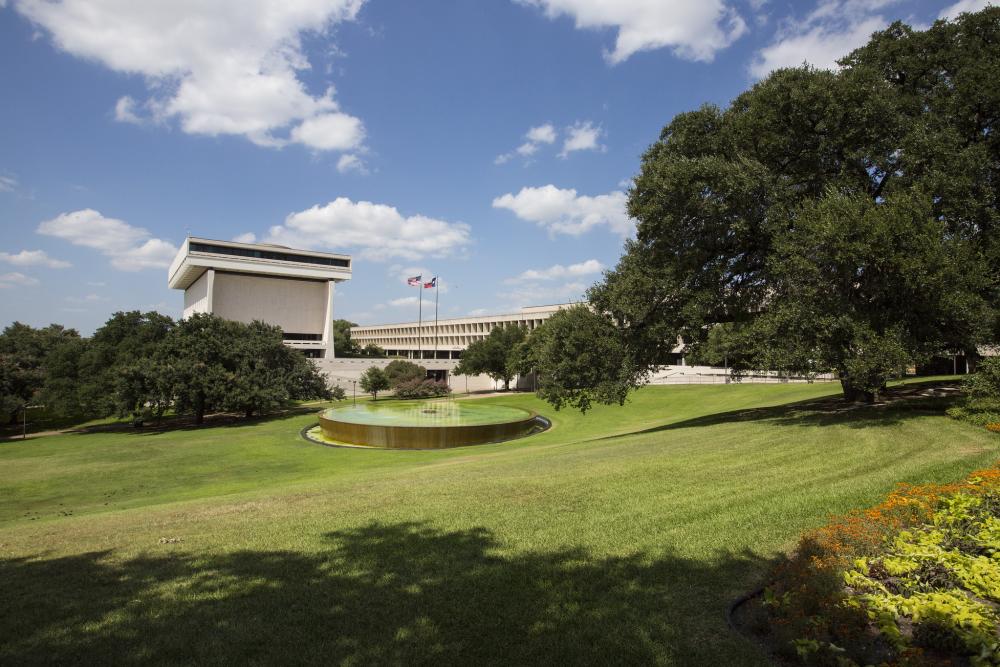 LBJ Library Exterior and lawn with fountain in austin texas