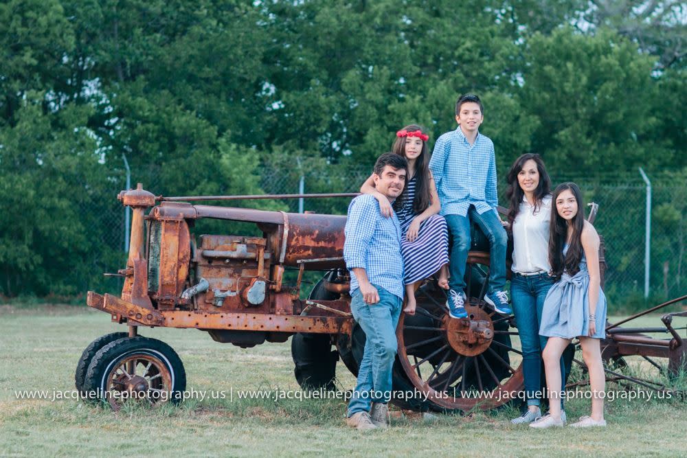 Penn Farm Agricultural Heritage Center family photo shoot