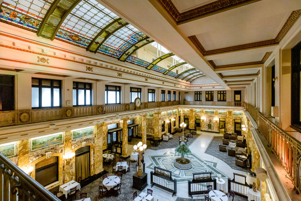 Radisson Lobby 2021