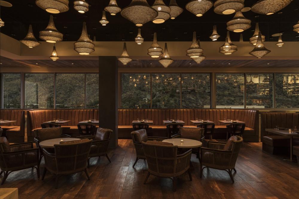 4 saints dining room