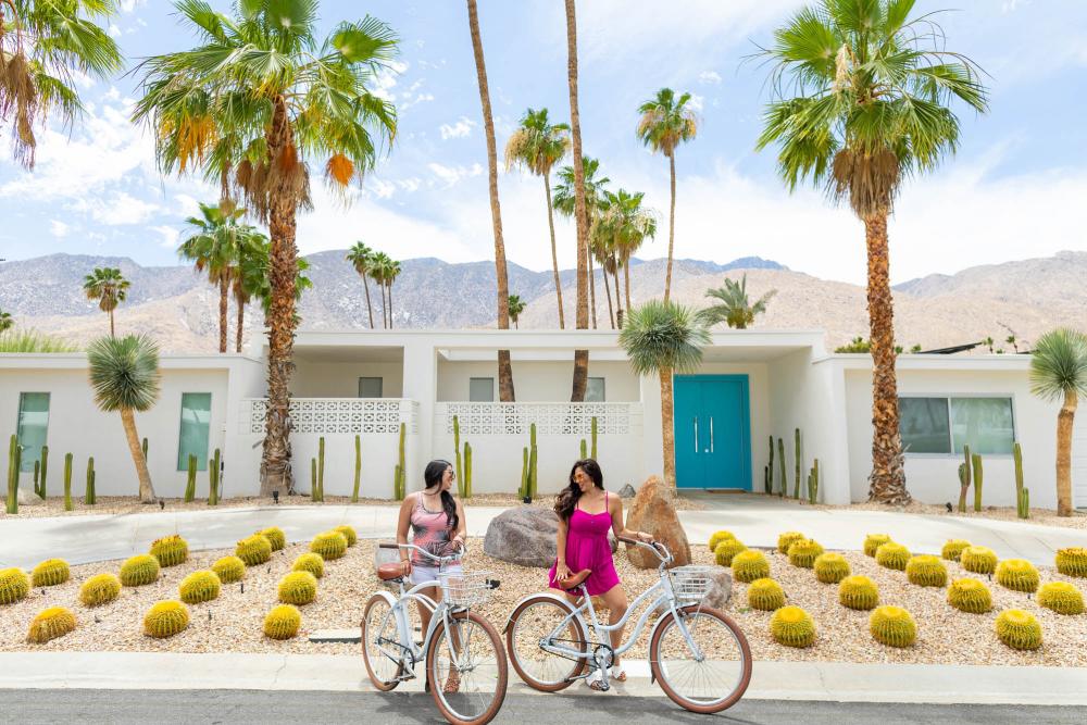 Girls on Midcentury Architecture Bike Tour