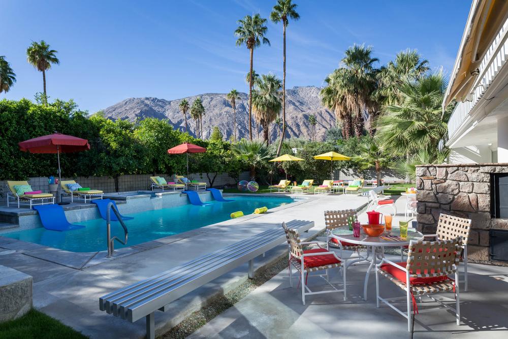 Alan Ladd Residence pool with ModMansions vacation rentals.