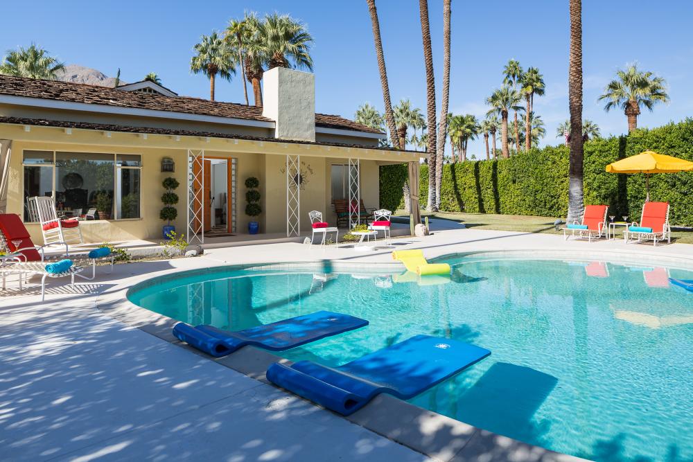 Celebrity Hideaway ModMansions vacation rental
