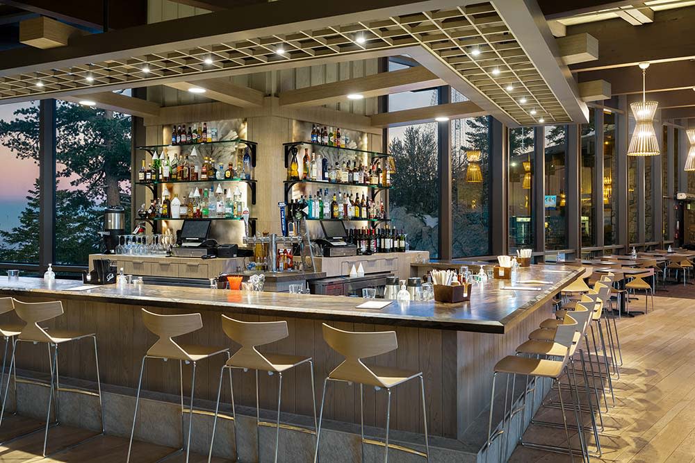 Lookout-Lounge_