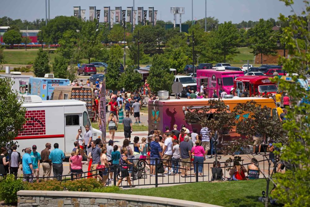 Food Trucks at the Fountain