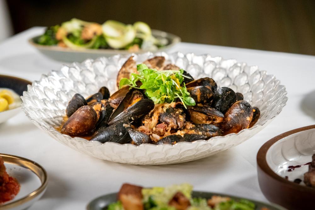 Picture of a bowl of mussels from Brissago at the Grand Geneva