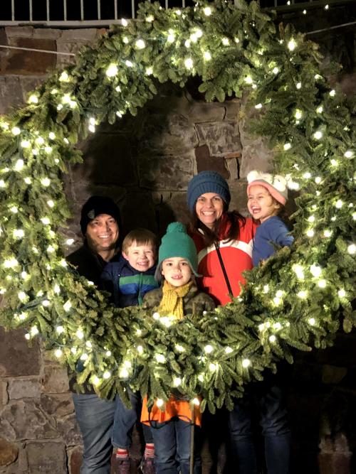 Overland Park Holiday City Guide