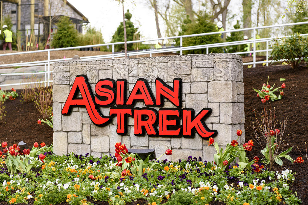 Fort Wayne Childrens Zoo Asian Trek entrance sign