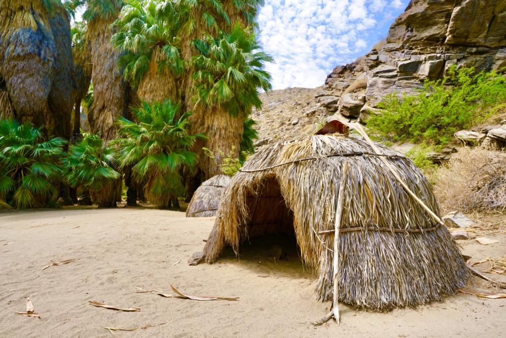 indian canyon cahuilla hut