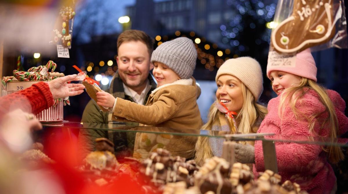 Family at Belfast Christmas Market Stall