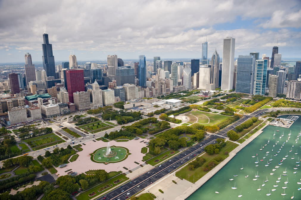 Chicago Skyline - Your Windy City Weekend Getaway