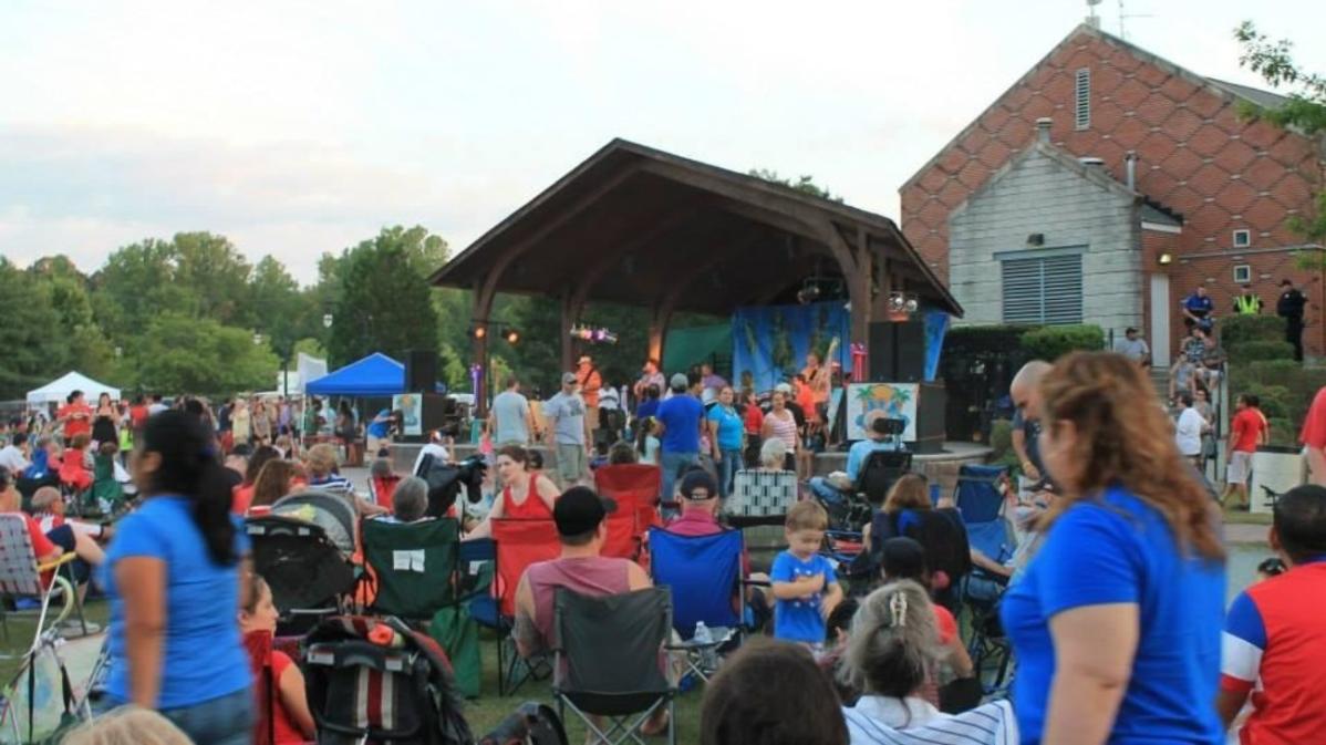 crowd waiting for music