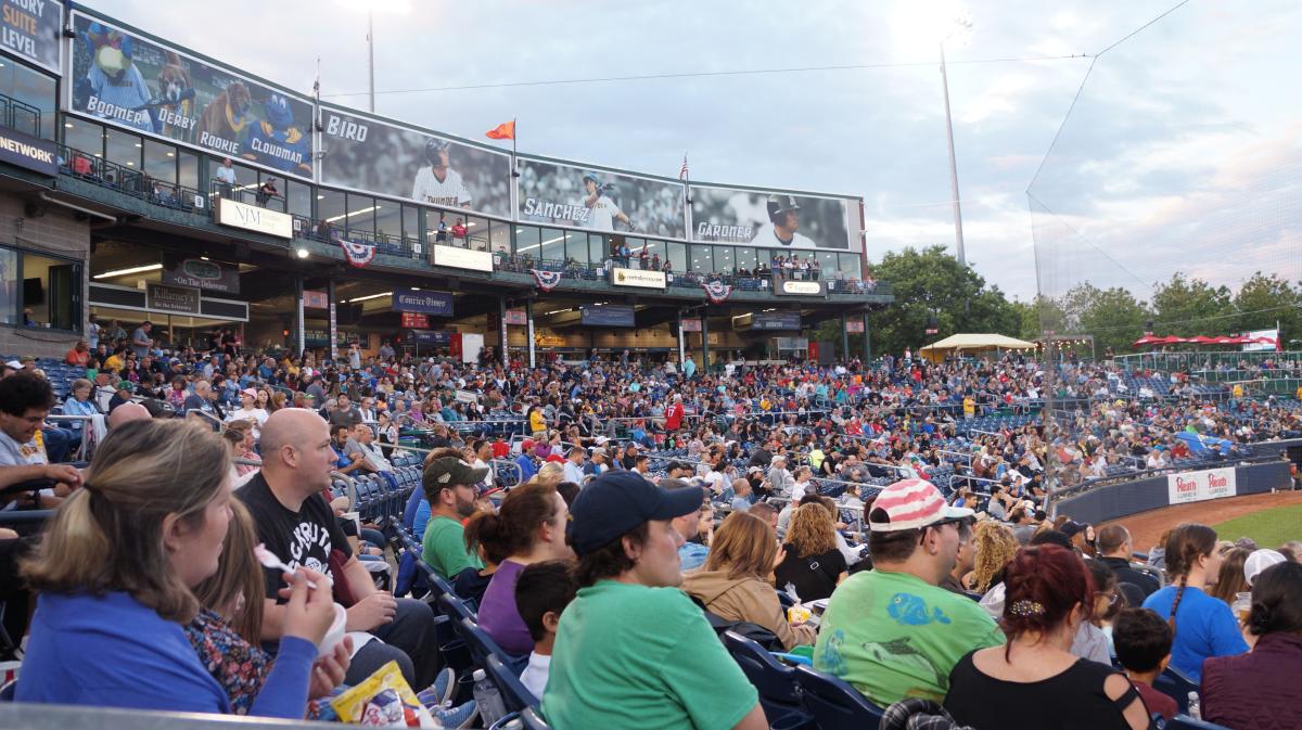 Trenton Thunder - Crowd