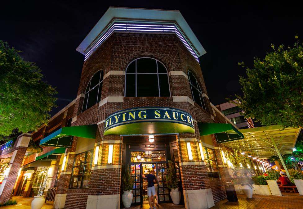 Flying Saucer Exterior