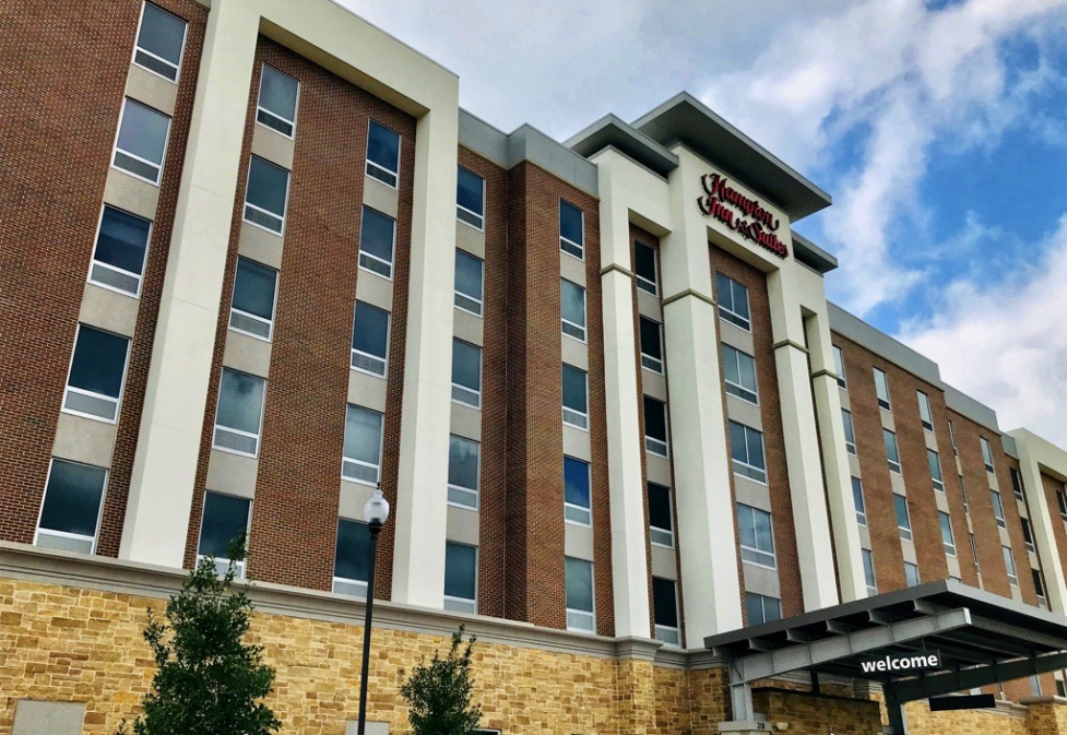 Hampton Inn & Suites