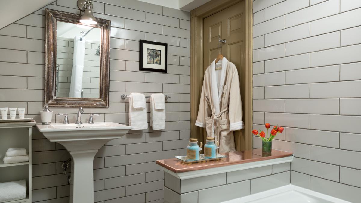 A luxurious bathroom at Sayre Mansion in Bethlehem, PA