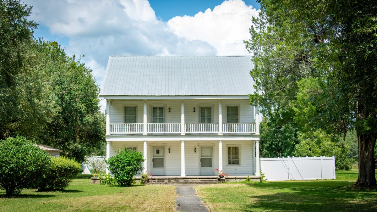 Valsin Broussard House - Historic Landmark