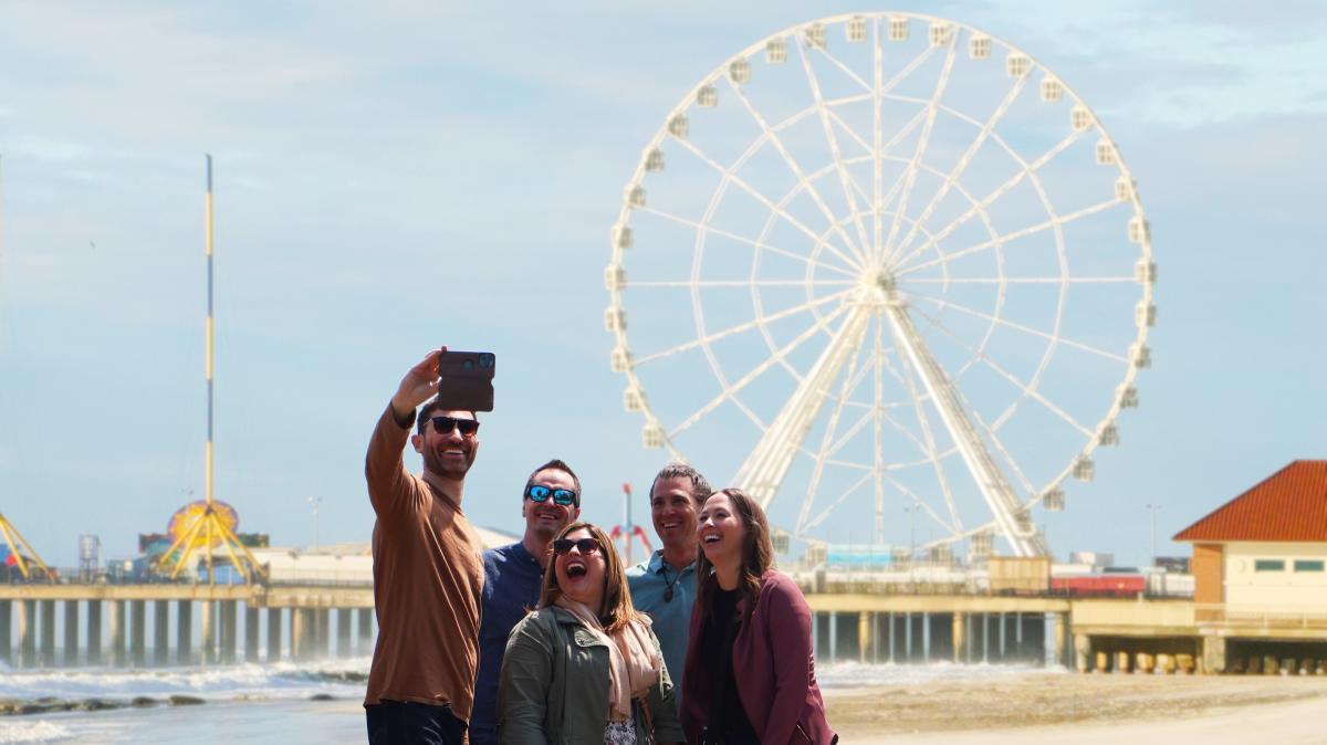 Atlantic City Boardwalk  Things to Do, Restaurants & Hotels