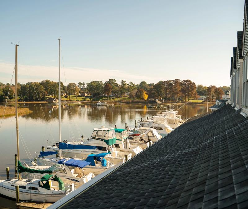 Smithfield Station Waterfront Inn, Restaurant & Marina