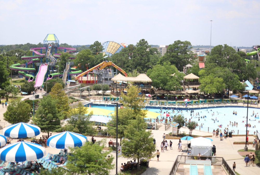 Hurricane Harbor Splashtown