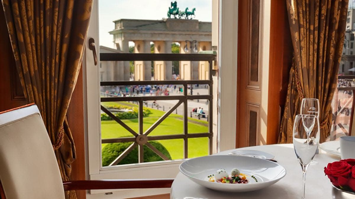 Lorenz Adlon Esszimmer: Hotel Adlon Kempinski Berlin, Germany