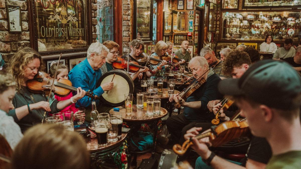 A live traditional music session taking place as part of Belfast TradFest.